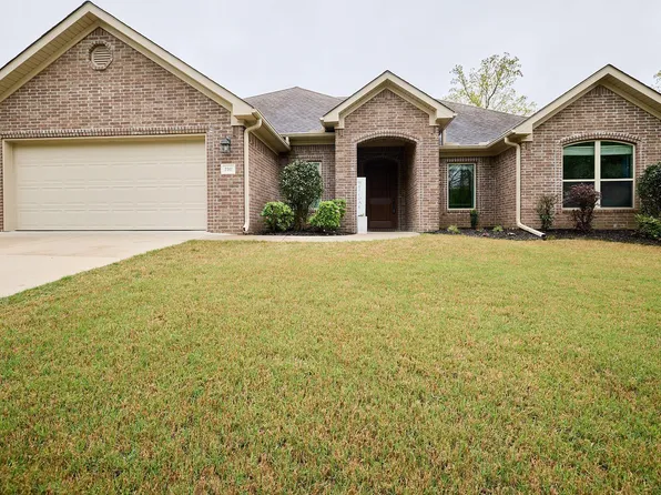 2301 Hickory Dr, Bryant, AR 72019