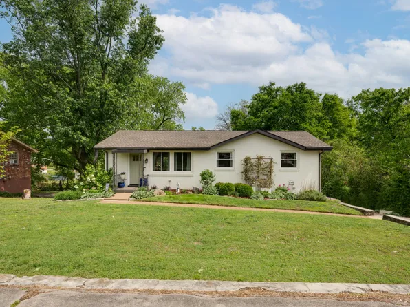 216 Bonnabrook Dr, Hermitage, TN 37076