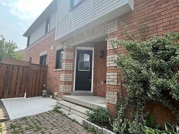 4th image of 1430 Forest St