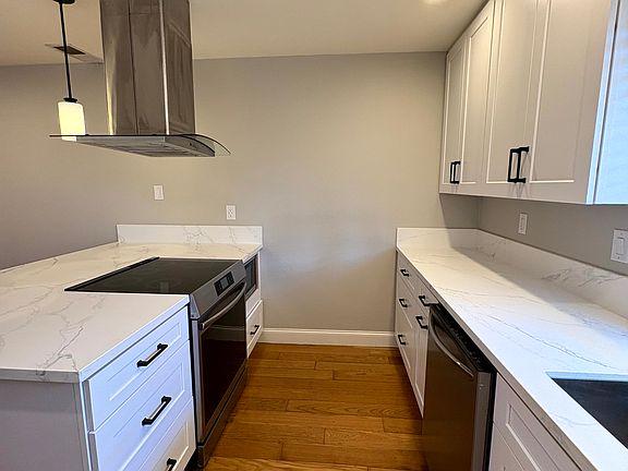 Newly Remodeled Kitchen