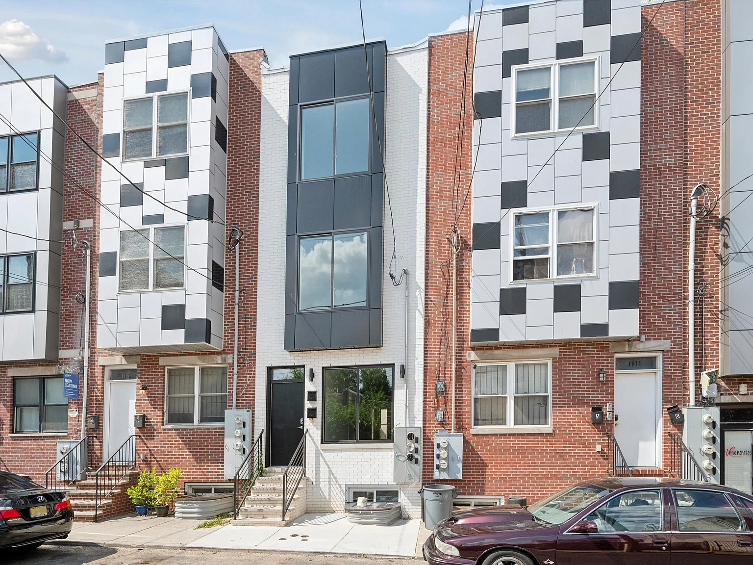 3 bed, 911 sqft, $1,700 — Photo 4