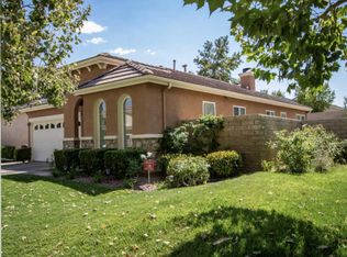 28443 Stansfield Ln, Saugus, CA 91350