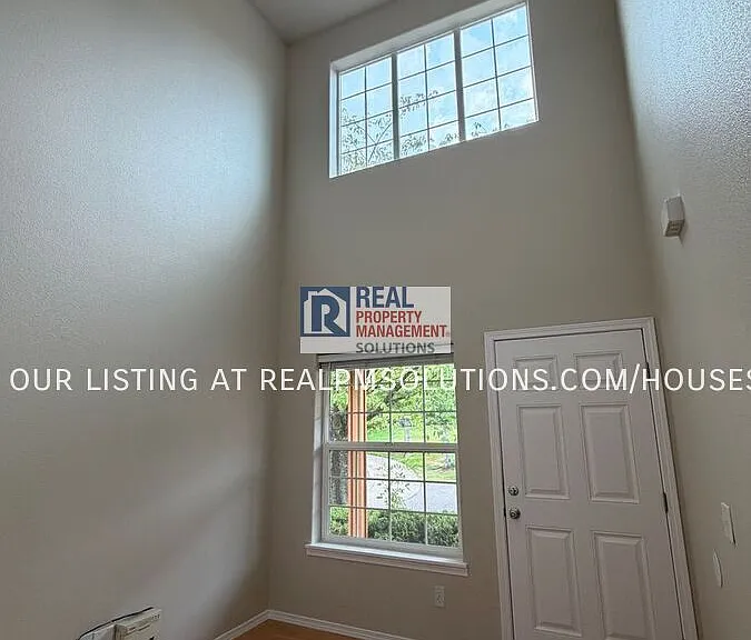 1851 SE Centurion Way — Photo 16