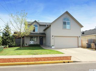 10 Grace St, Lebanon, OR 97355