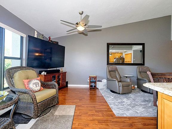5th image of 5665 Trailwinds Dr APT 625