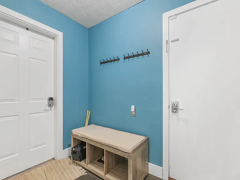 4445 Hidden Cove Rd — Photo 24