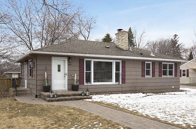 1st image of 6844 Wentworth Ave