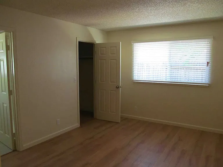 1723 Kent St #B — Photo 9