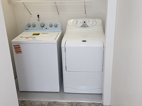 3rd image of 2235 Eisenhower Ave SE #2