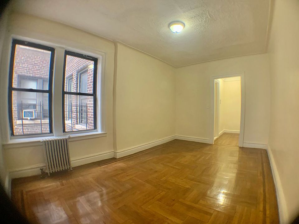 1st image of 531 W 211th St #32A