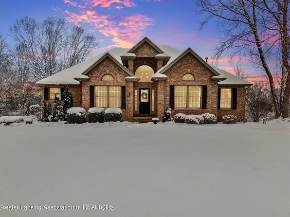 2003 Arbor Meadows Dr, Dewitt, MI 48820