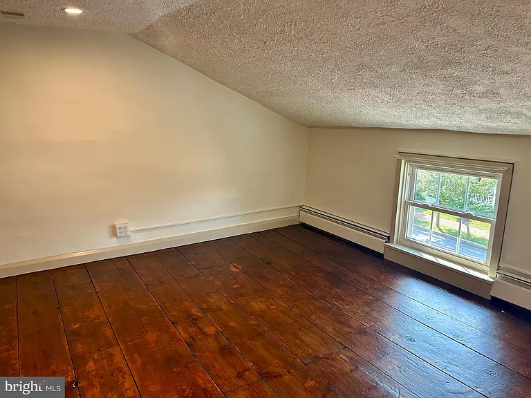 1327 W Strasburg Rd — Photo 32