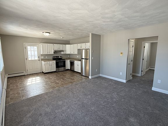 4th image of 75 Elm St APT 3