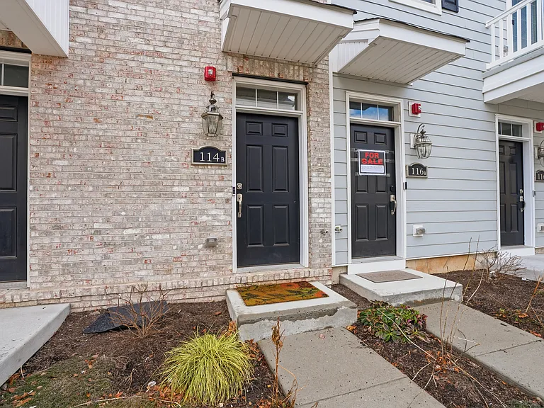 114B King St — Photo 2