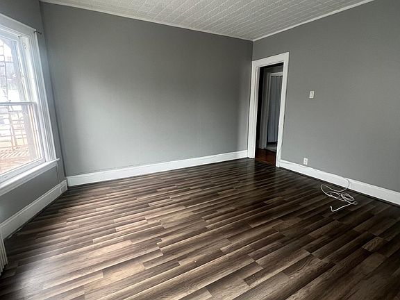 2nd image of 15 Dudley Pl Floor 2