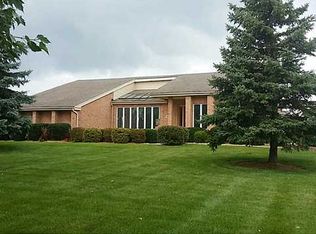 7360 Salisbury Rd, Maumee, OH 43537