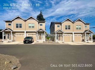 204 N 15th St #B, Saint Helens, OR 97051