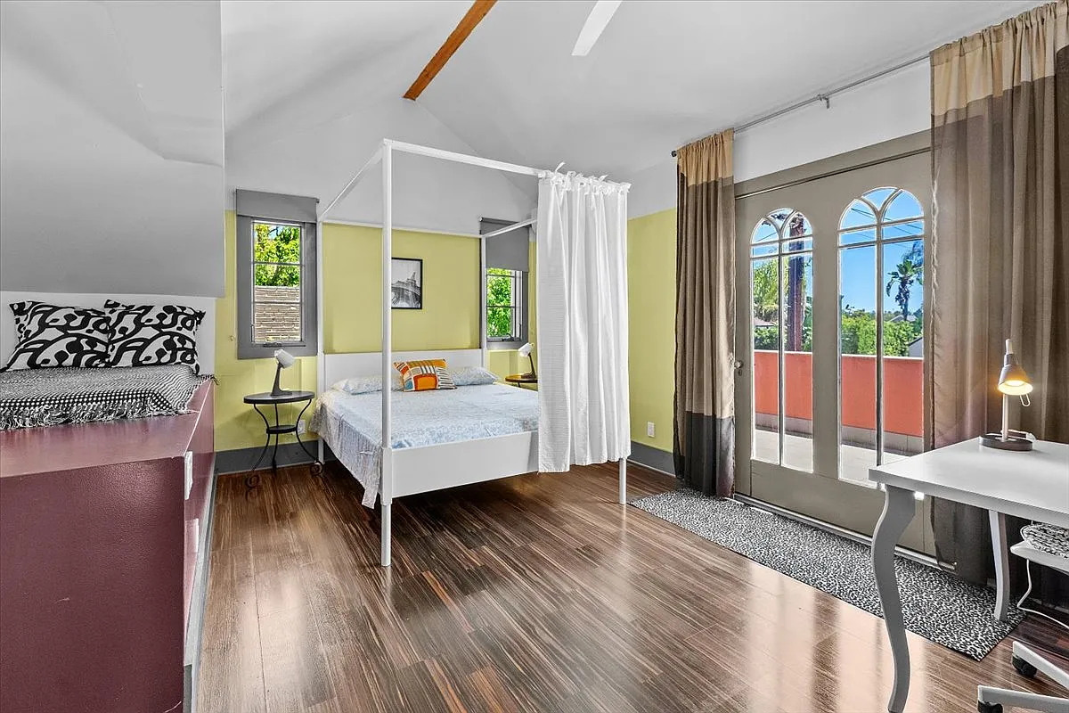 1 bed, $4,000 — Photo 4