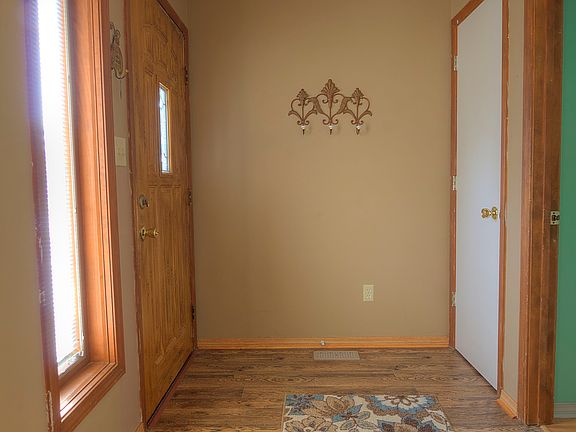 2nd image of 343 Church St