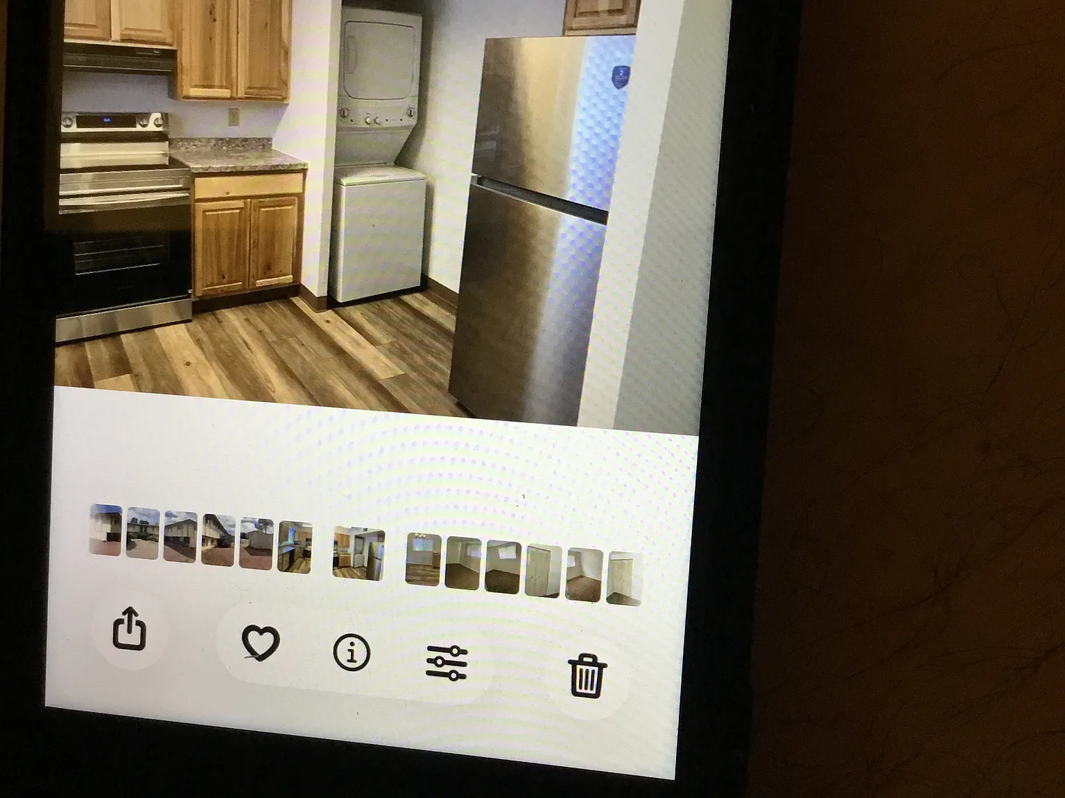 2 bed, 1000 sqft, $1,050 — Photo 2