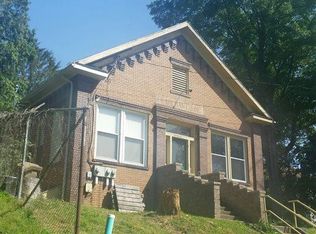 1221 N 25th St, Clarksburg, WV 26301