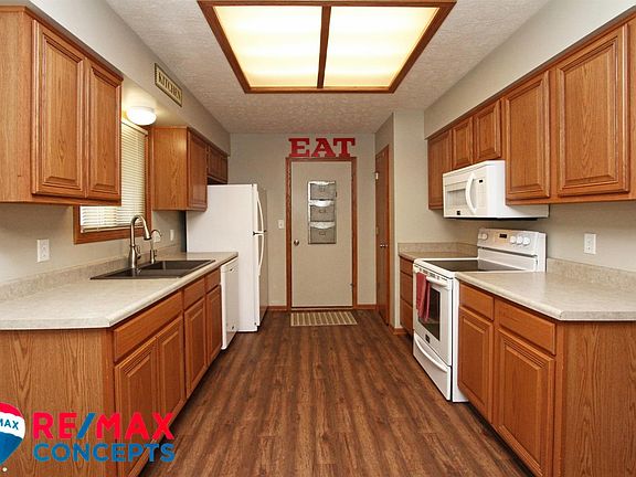 5th image of 2517 W Plum St