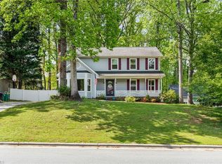 1007 New Hampshire Dr, Jamestown, NC 27282