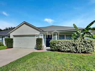 11869 Hayden Lakes Cir, Jacksonville, FL 32218