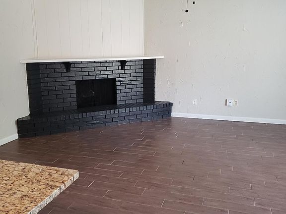 3rd image of 7433 Tunbridge Dr