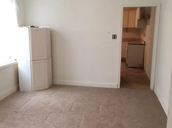3215 W Dauphin St, Philadelphia, PA 19132