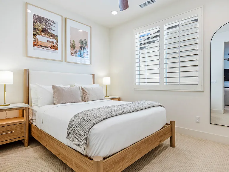 Bedroom 2 features a Queen-size Bed.