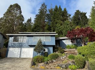 2235 Maine Ct, North Bend, OR
