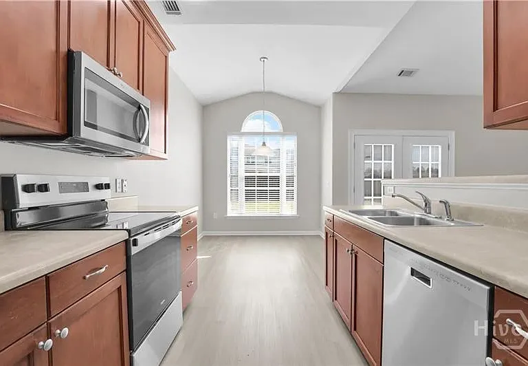 218 Willow Point Ln — Photo 14