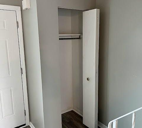 2nd image of 1424 N Chapel St #6