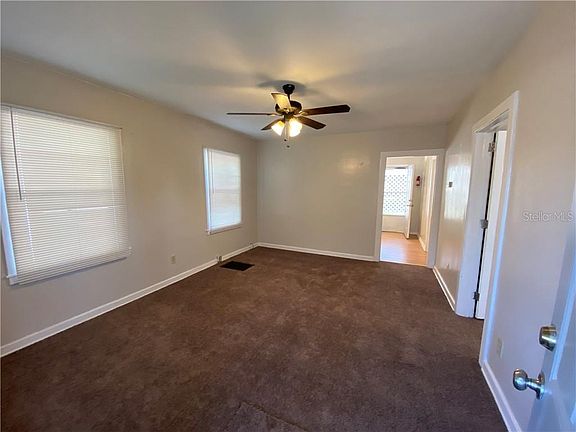 5th image of 521 Lakehurst St
