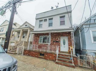 71 W 19th St, Bayonne, NJ 07002