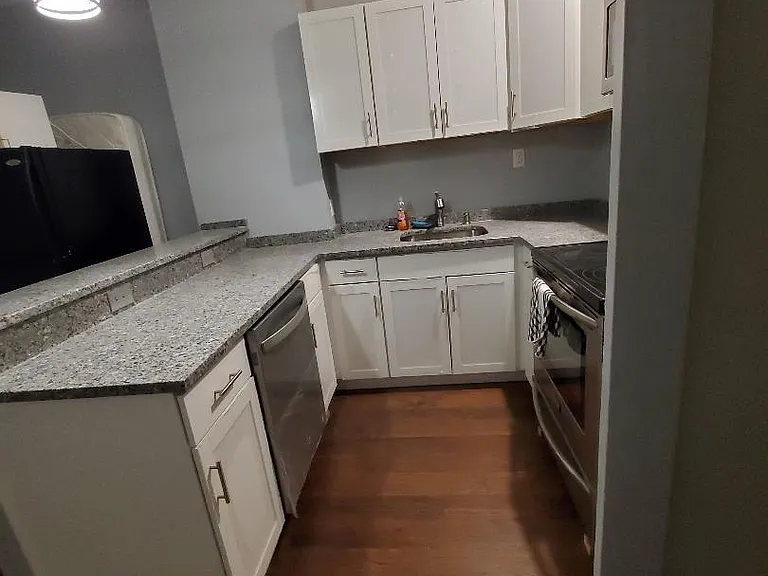 846 Huntington Ave — Photo 6
