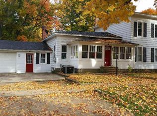 417 Liberty St, Lawton, MI 49065