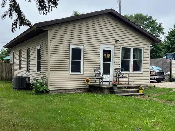 3878 E Main St, Benton Harbor, MI 49022