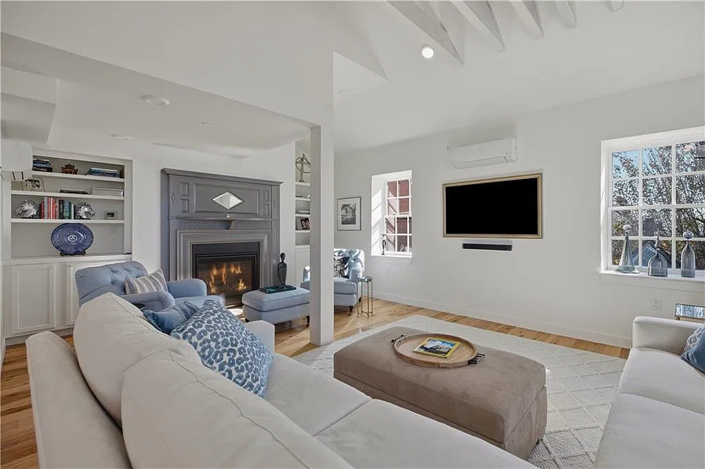 Kay Hall Lofts — Photo 2