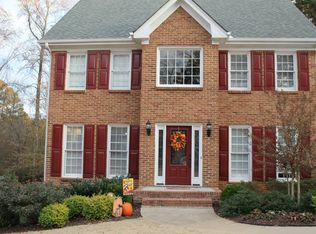 1155 Secret Cove Dr, Sugar Hill, GA 30518