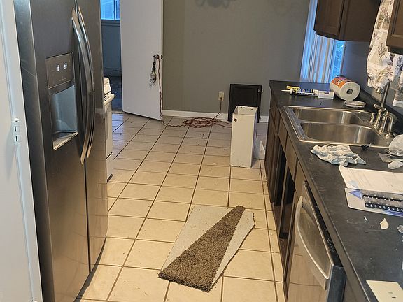 5th image of 495 Abbyshire Dr