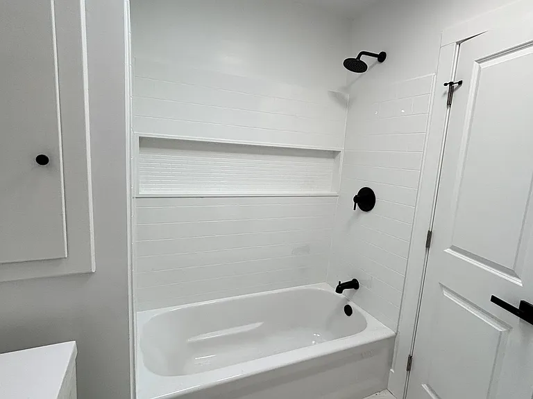 1531 W Ball Rd #B — Photo 9