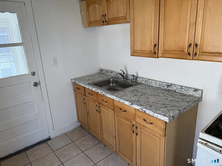 97 Bissell St #2 — Photo 13