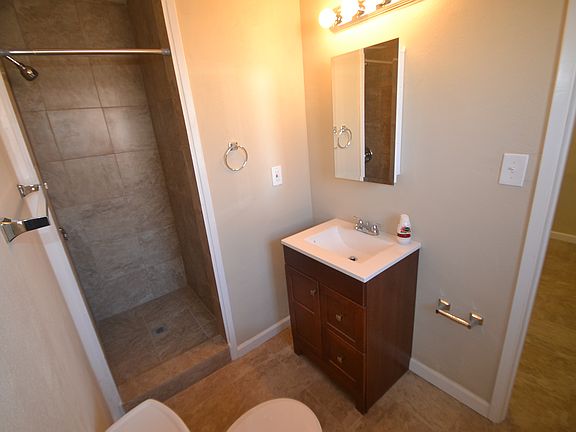 5th image of 8933 Orchard Ave