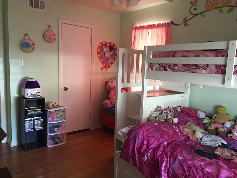 1512 Meandering Way — Photo 3