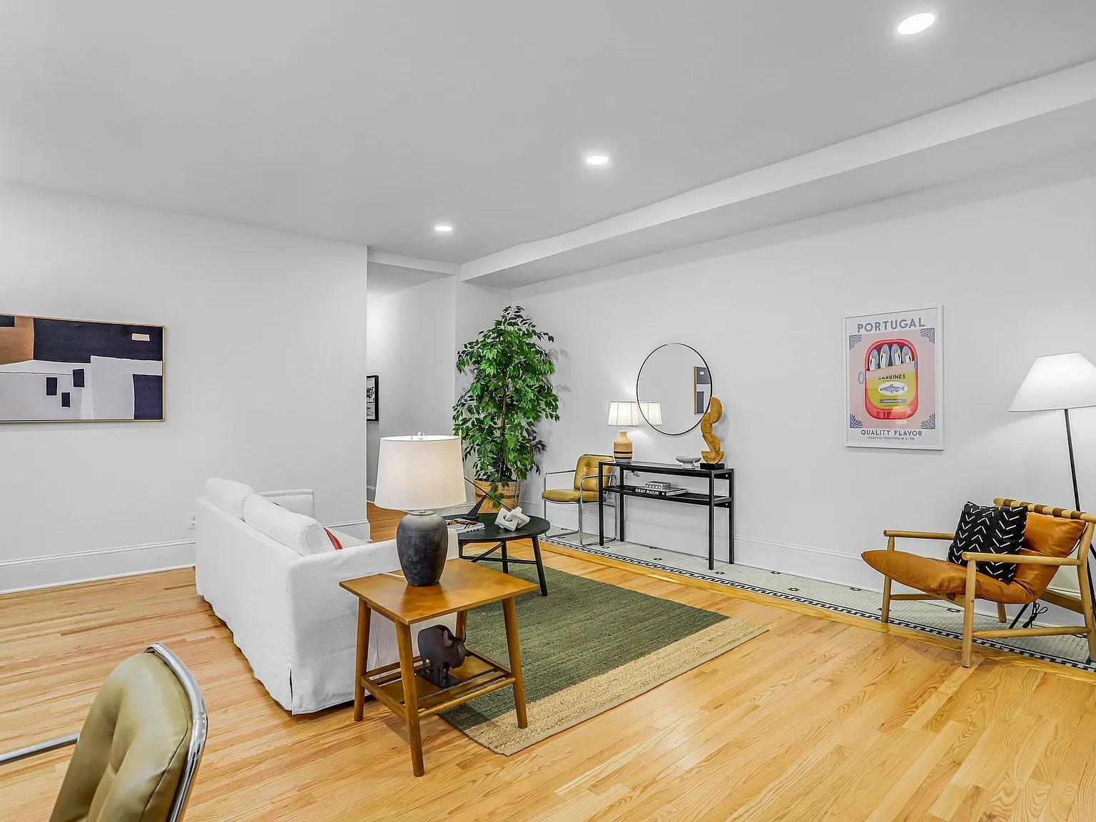2 bed, 1250 sqft, $2,999 — Photo 4