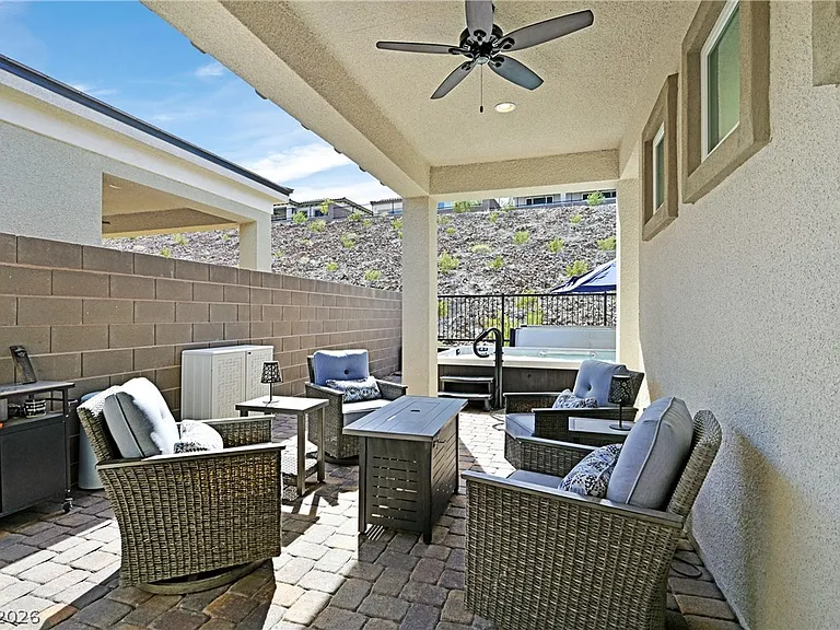 111 Ibiza Lake Dr — Photo 28