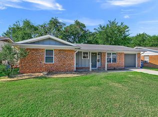 164 Chickadee Ln, Denison, TX 75020