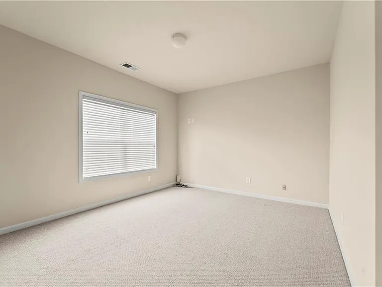 5351 Heyward Pl SW — Photo 23